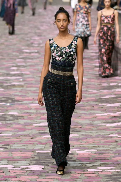 Look 33